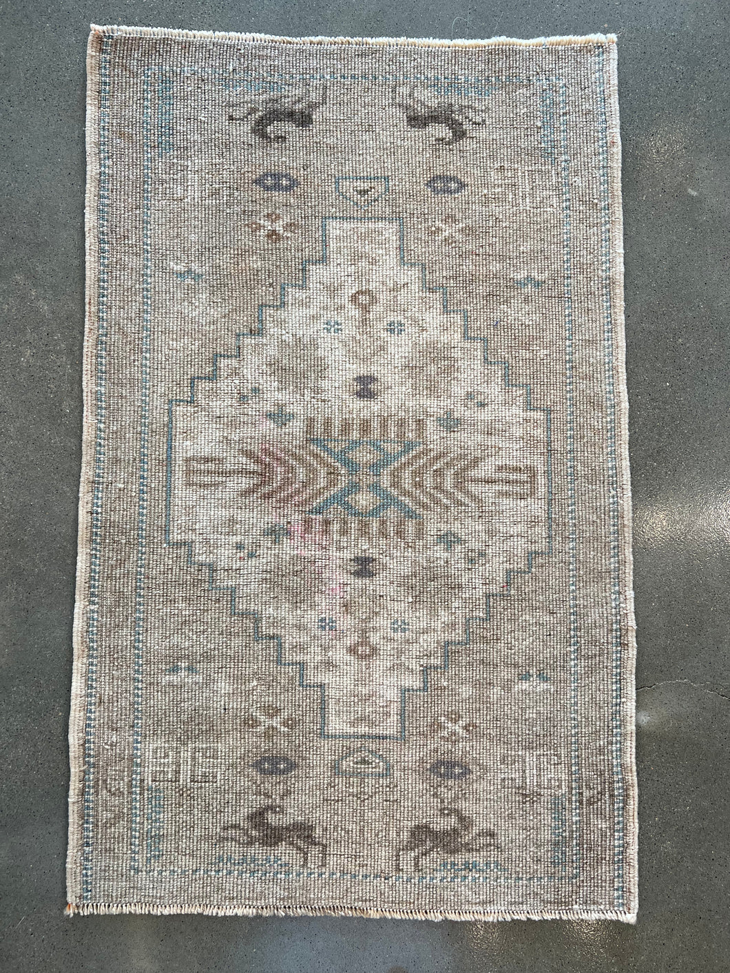 Vintage Mini Rug No. 637