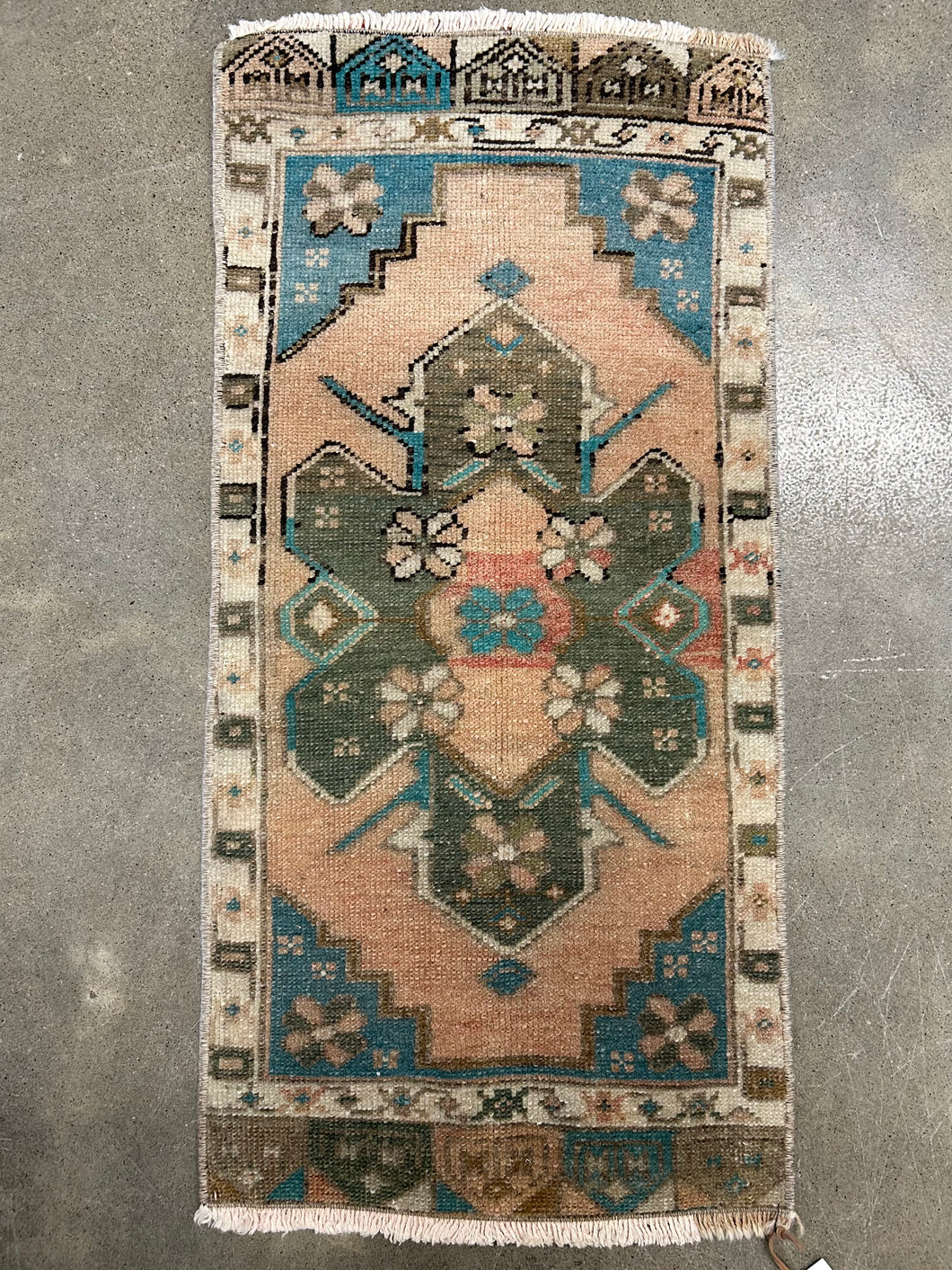 Vintage Mini Rug No. 688