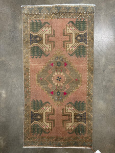 Vintage Mini Rug No. 687
