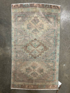 Vintage Mini Rug No. 682