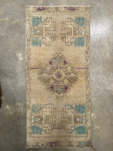Vintage Mini Rug No. 669