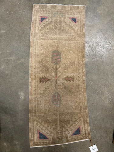Vintage Mini Rug No. 672