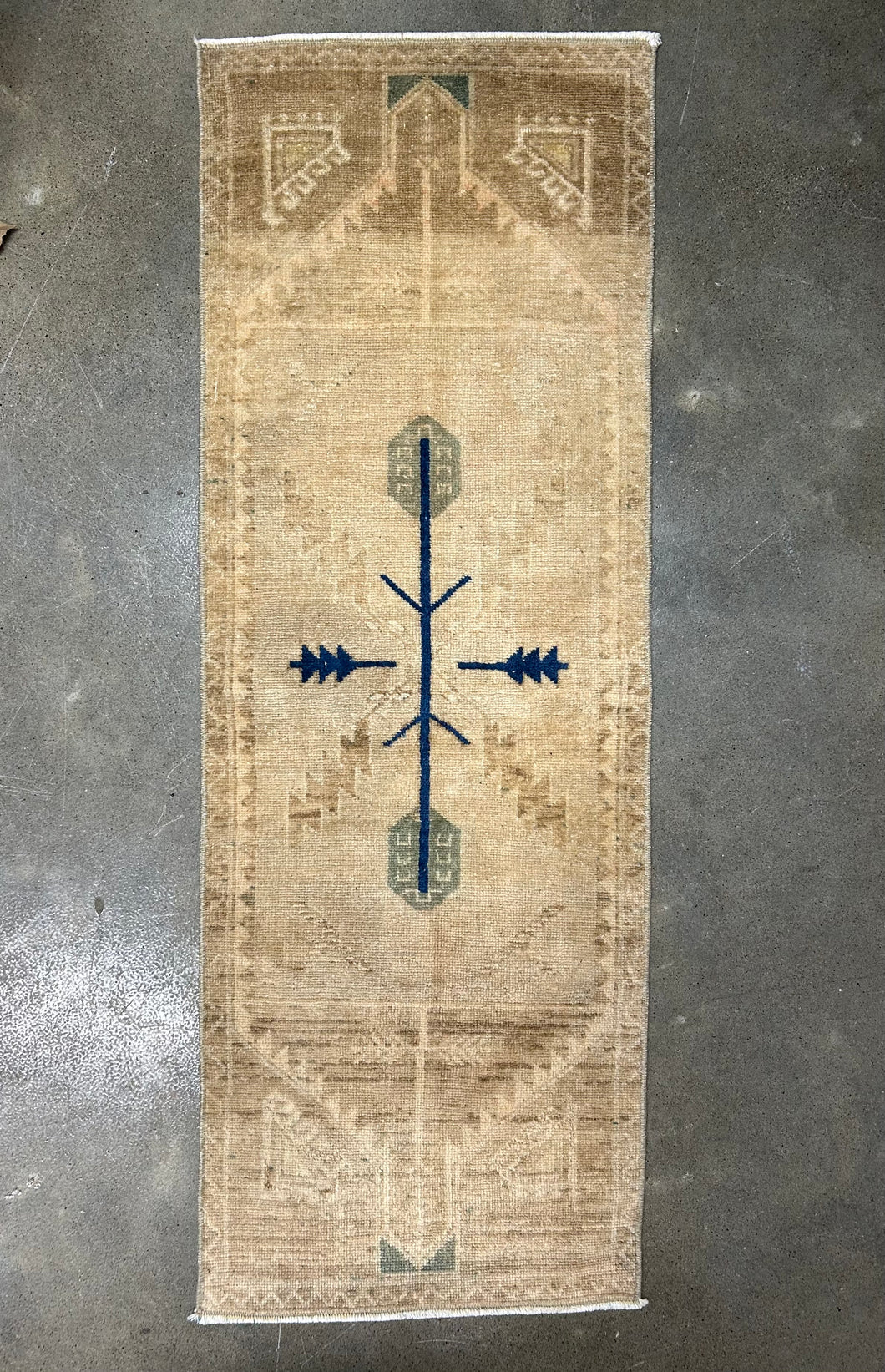 Vintage Turkish Mini Rug No. 698