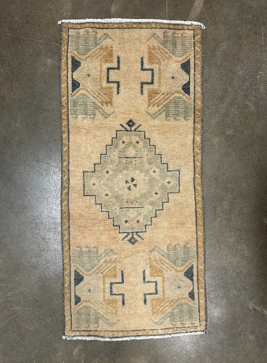 Vintage Mini Rug No. 695