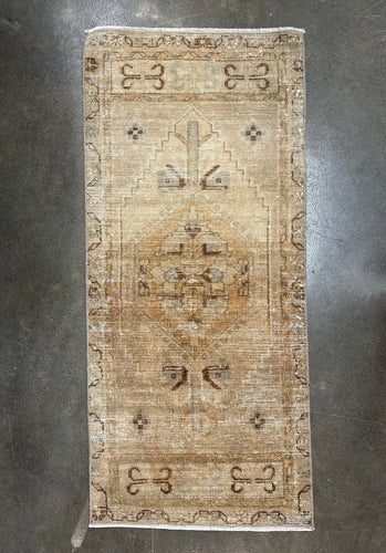 Vintage Mini Rug No. 699