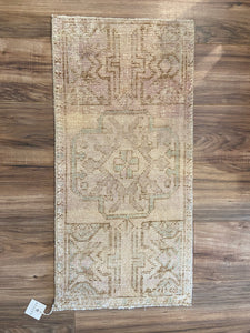 Vintage Mini Rug No. 325